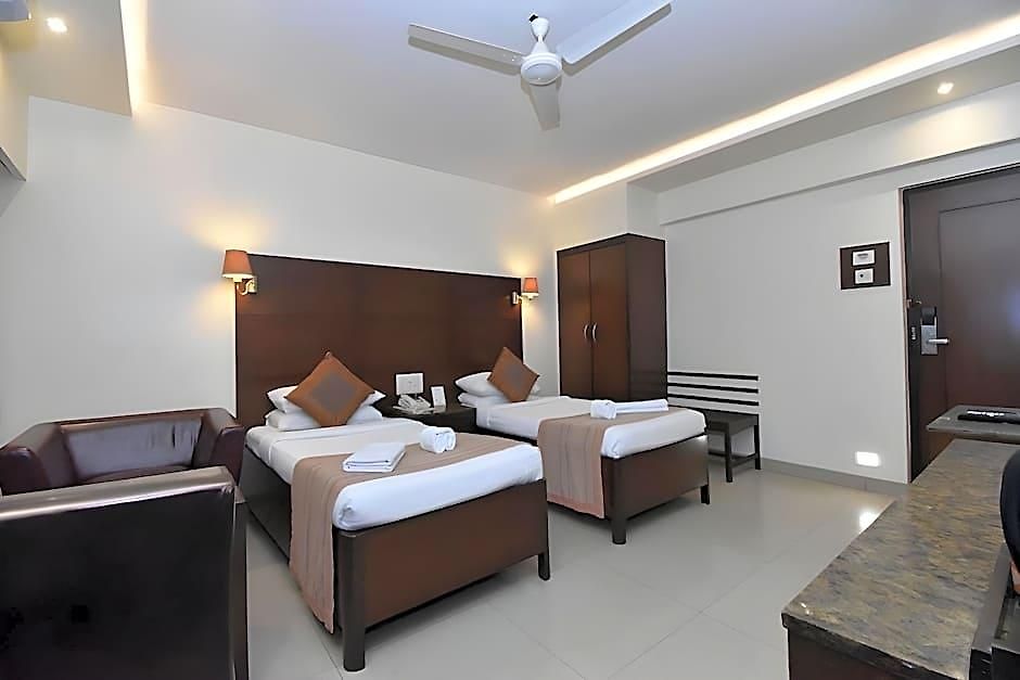 Kings International Juhu Hotel