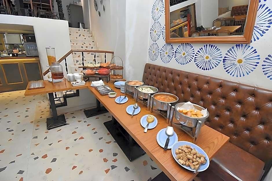 Kings International Juhu Hotel
