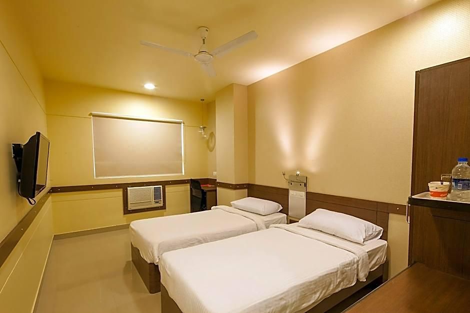Andheri 3*