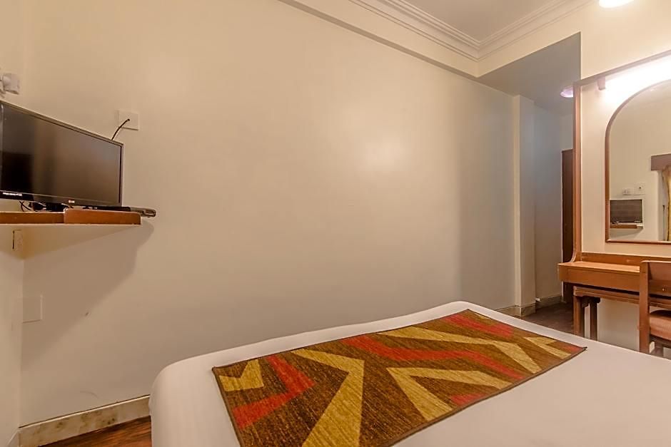 Hotel Mogul Palace - Near Masjid Bunder 3*