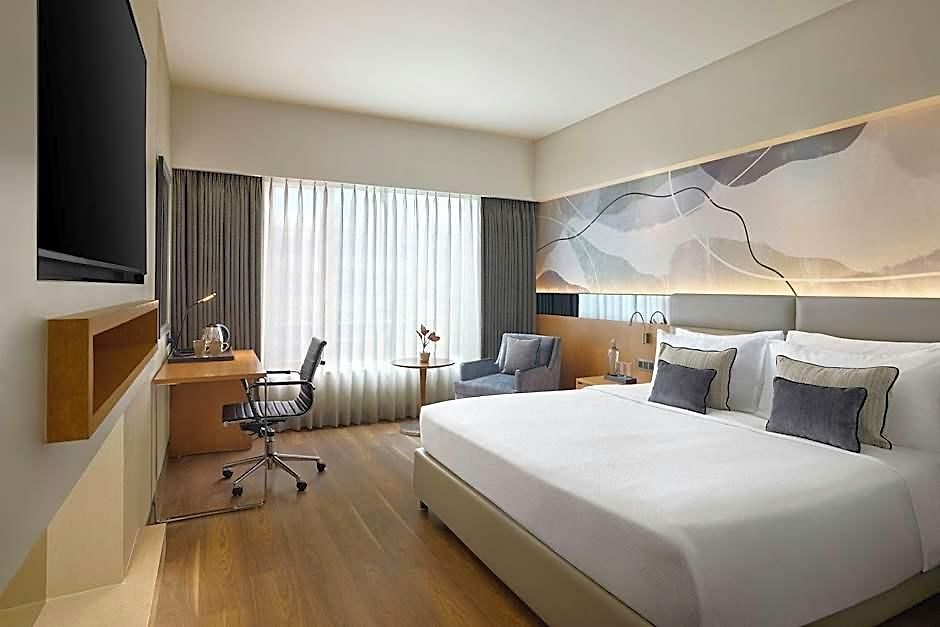 The Fern Mumbai, Goregaon, Series By Marriott 5*