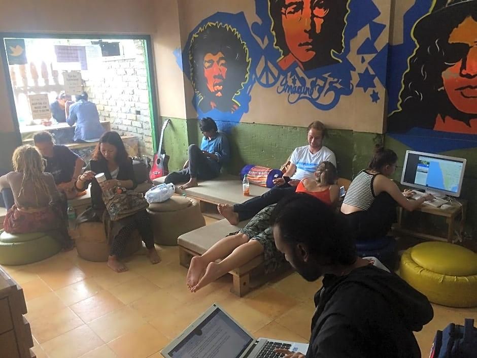 Backpackers Villa Mumbai Hostel Mumbai