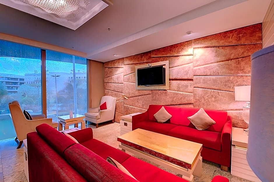 Hotel Niranta Airport Transit & Lounge Terminal 2 Arrivals/landside Mumbai