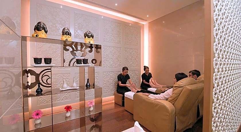 Niranta Airport Transit & Lounge Terminal 2 Arrivals/landside 4* Mumbai