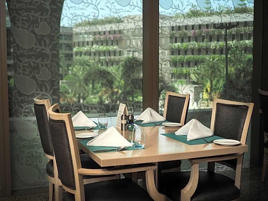 Hotel Niranta Airport Transit & Lounge Terminal 2 Arrivals/landside Mumbai