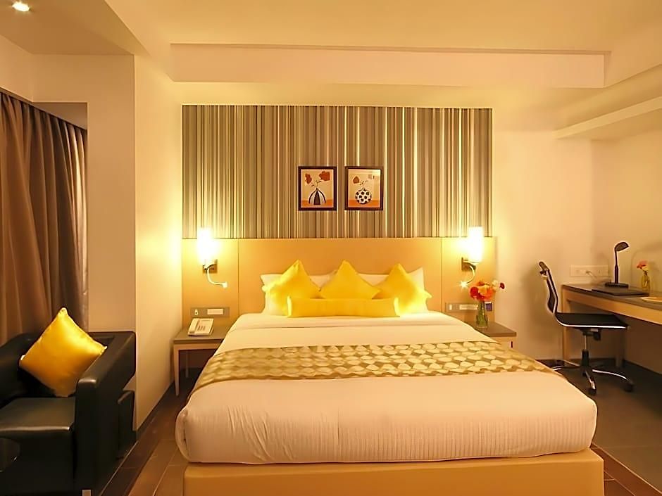 Hotel Landmark Residency 3*
