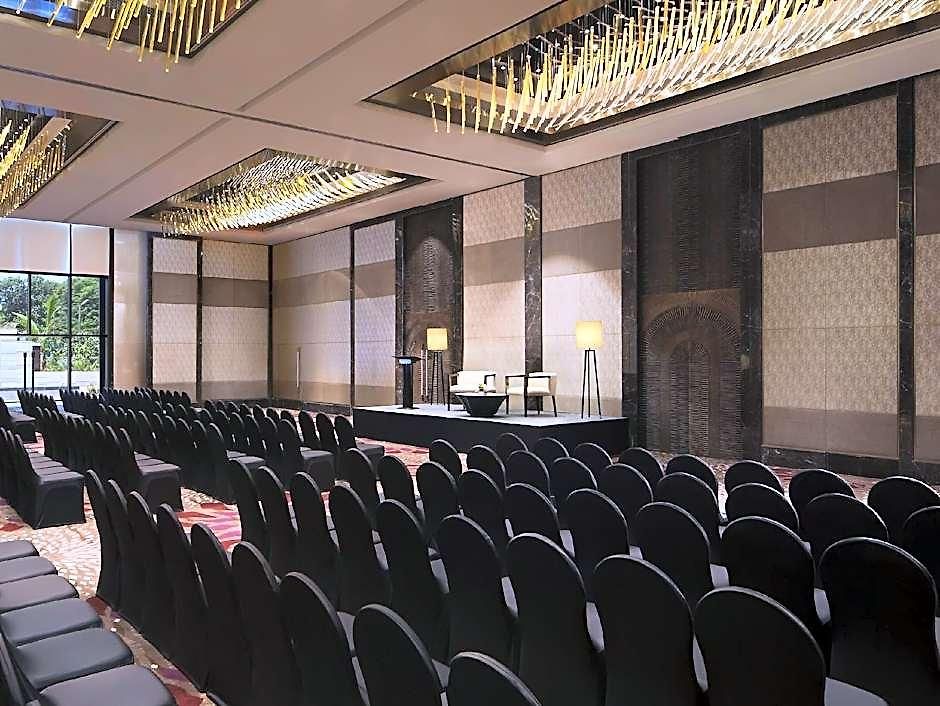 Jw Marriott Sahar Airport Hotel