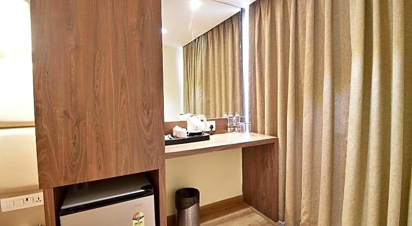 The Aarya A Smart Business Hotel 3*