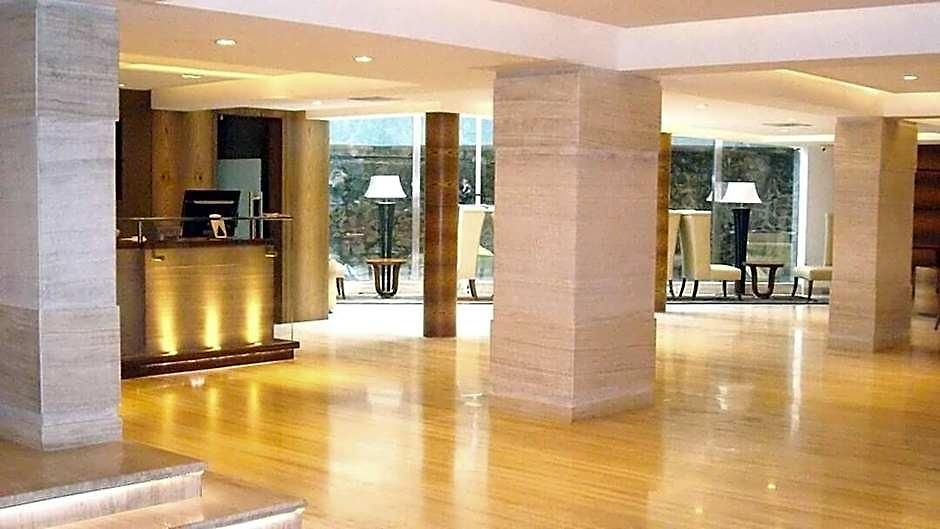 Hiltop 3* Mumbai