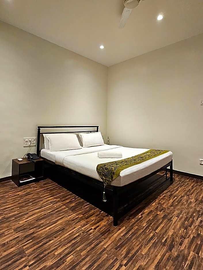 Hotel Kumkum 2*