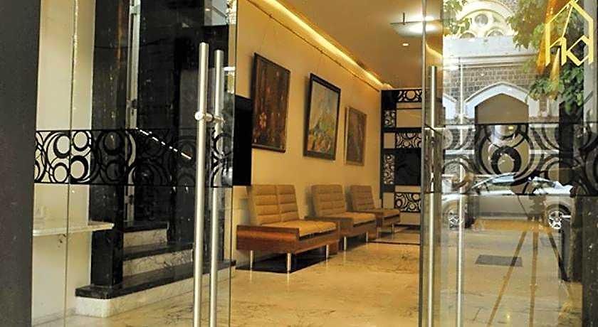 Diplomat, Colaba