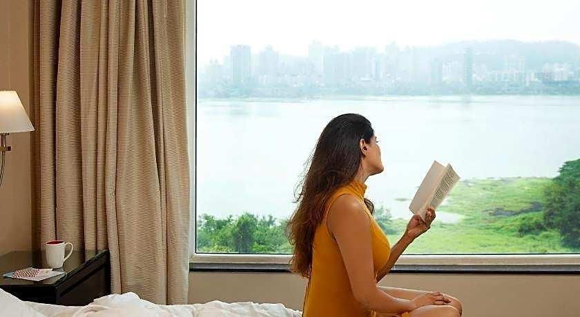 Hotel Marriott Executive - Lakeside Chalet,