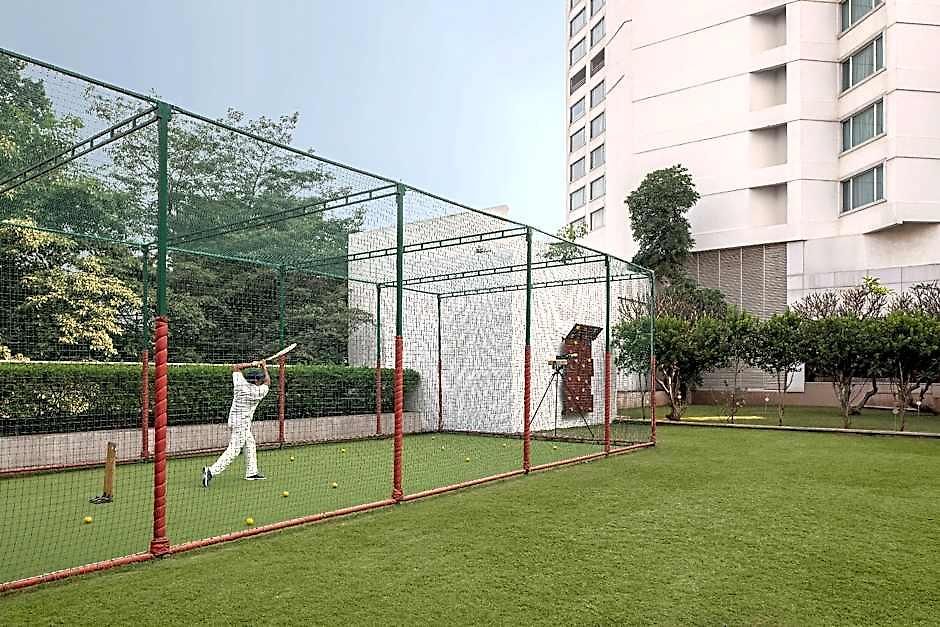 Marriott Executive - Lakeside Chalet, Hotel Mumbai