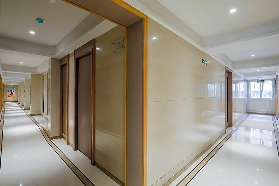 Silver Hotel