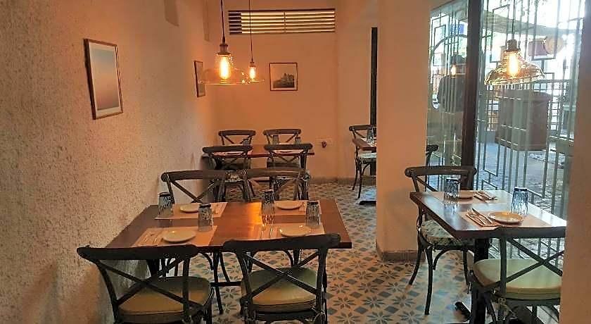 Le Sutra Hotel, Khar, Hotel 4*