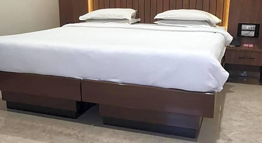 Karl Residency Hotel 3*