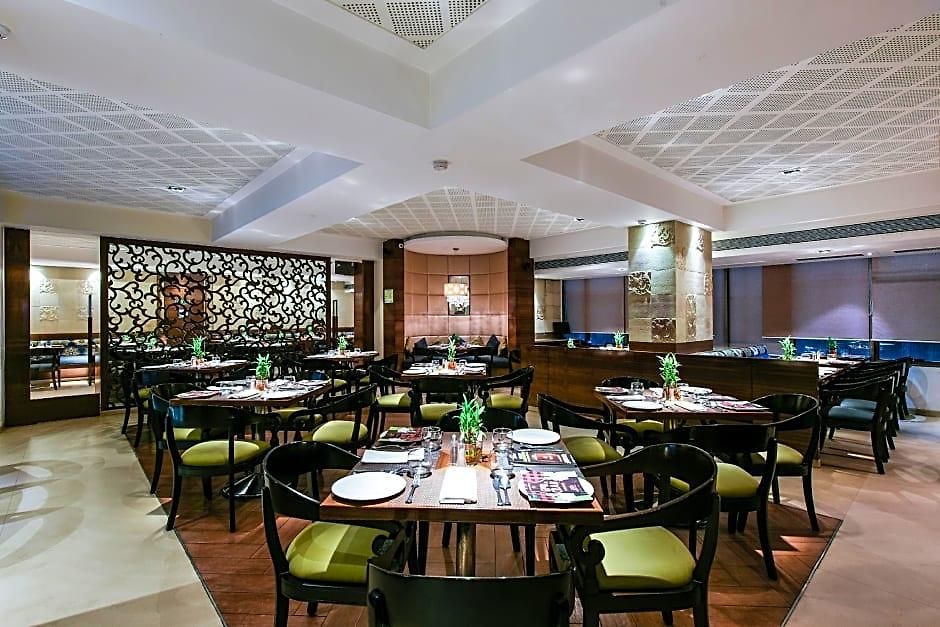 Hotel The International By Tunga 3*