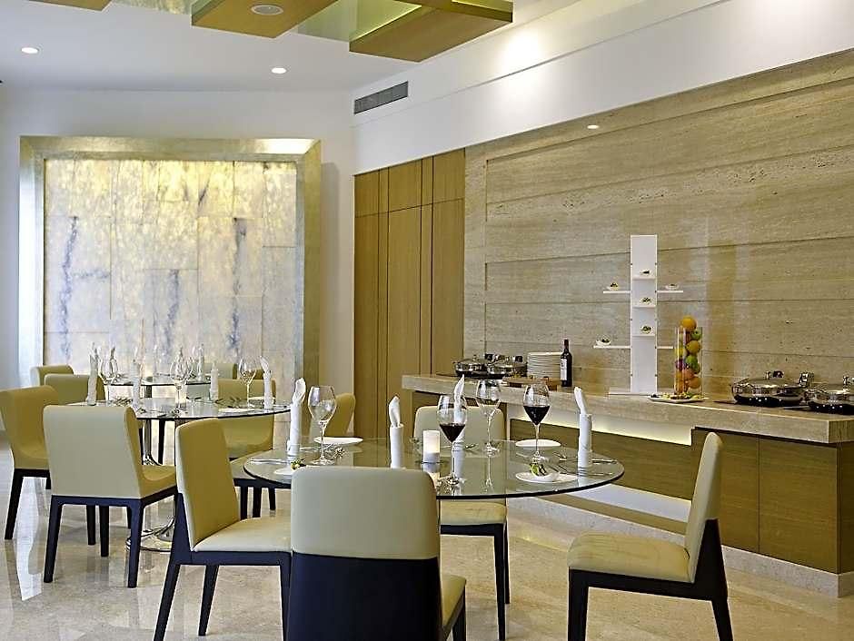 Meluha The Fern Mumbai, Powai, Series By Marriott Hotel 5*