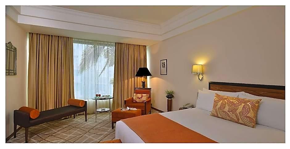 Marine Plaza 5*