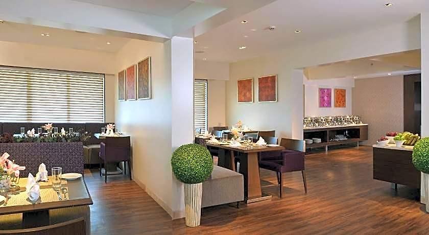 Residency Sarovar Portico 4* Mumbai