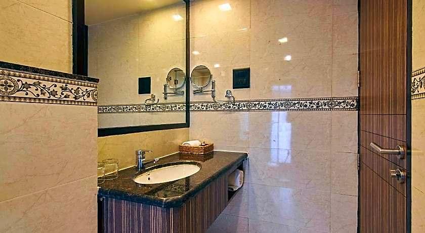 Hotel Residency Sarovar Portico