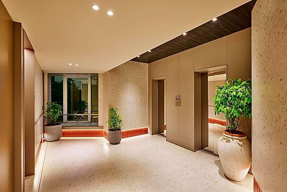 Hotel The Regale By Tunga 3*