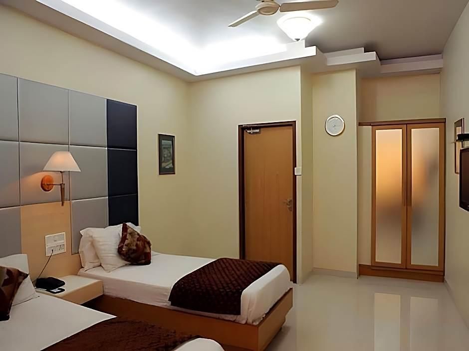 Residency Hotel 3*