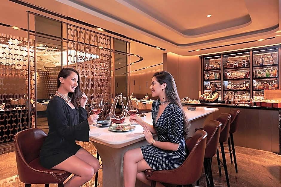 Courtyard By Marriott International Airport