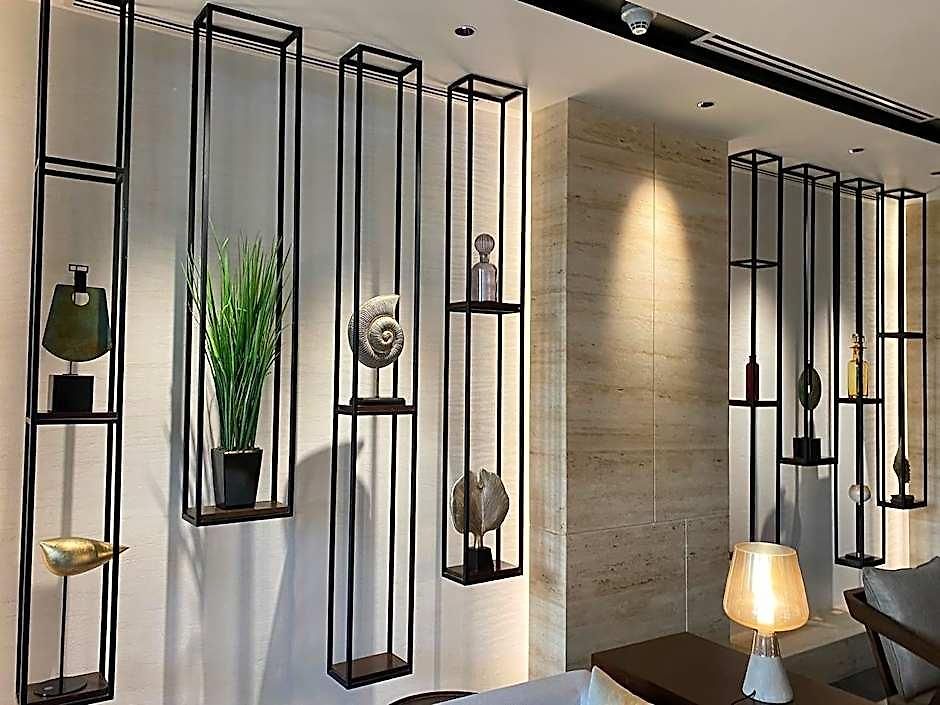 Courtyard By Marriott International Airport 5* Mumbai
