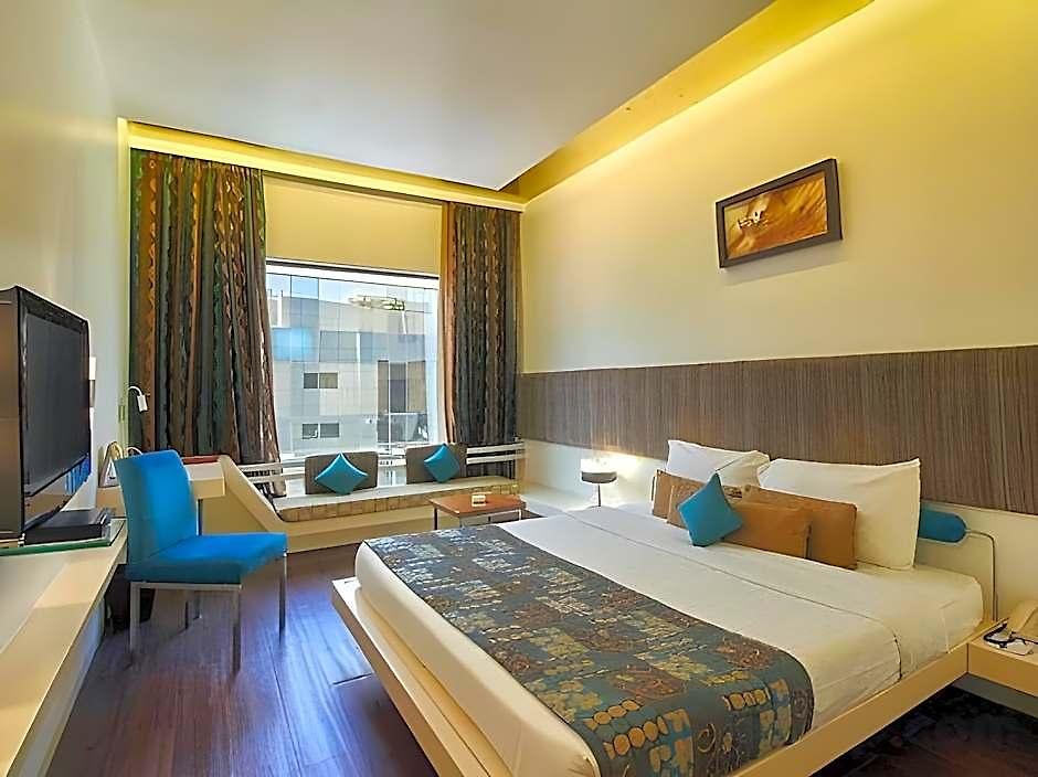 Hotel Kohinoor Continental, Airport 4*