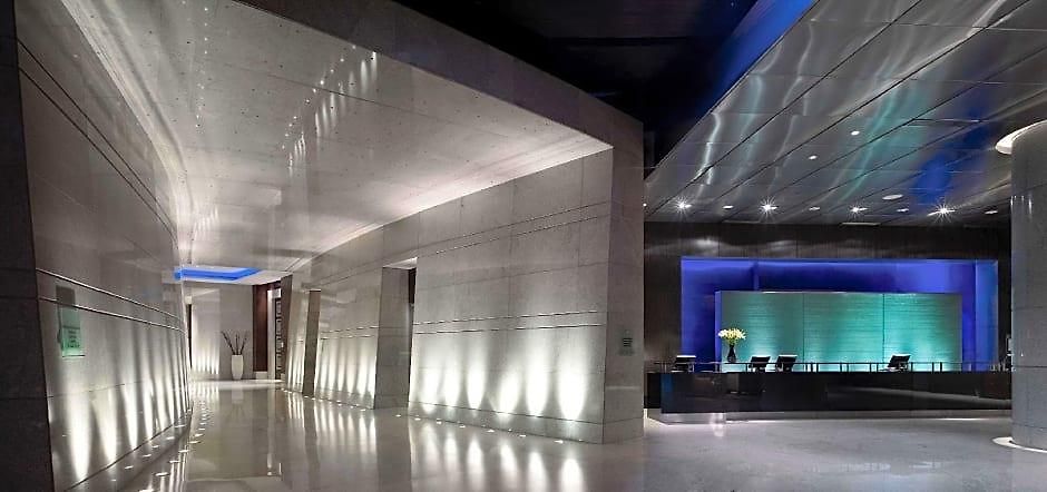 Hyatt Regency International Airport Hotel