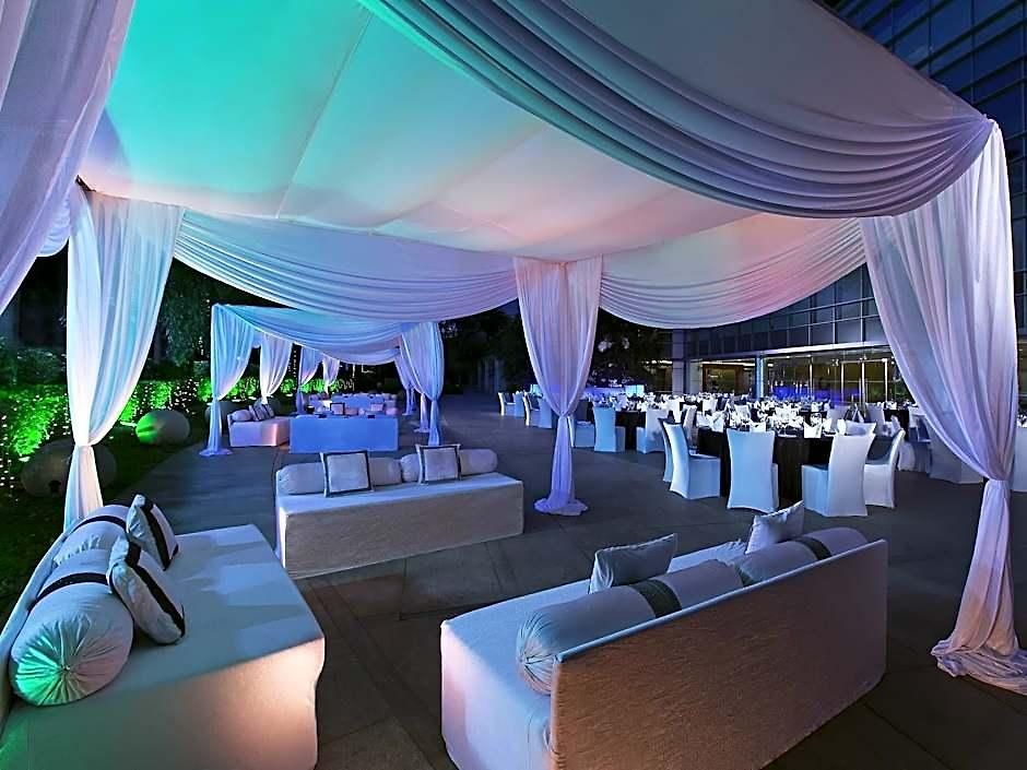 The Westin Garden Hotel