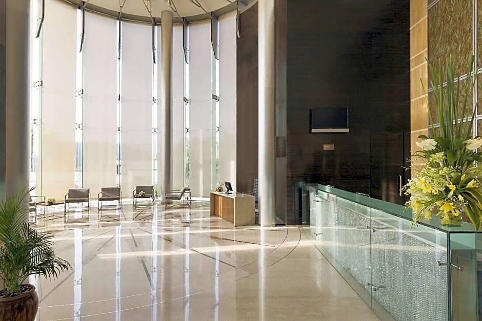 Ramada Powai & Convention Centre 5* Mumbai