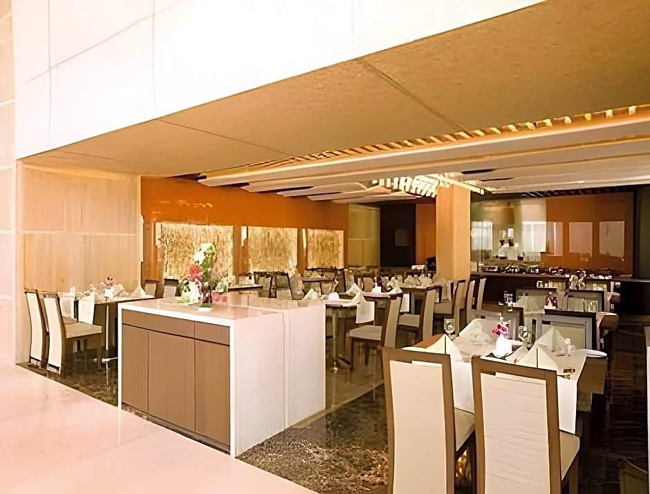 Ramada Powai & Convention Centre Hotel Mumbai