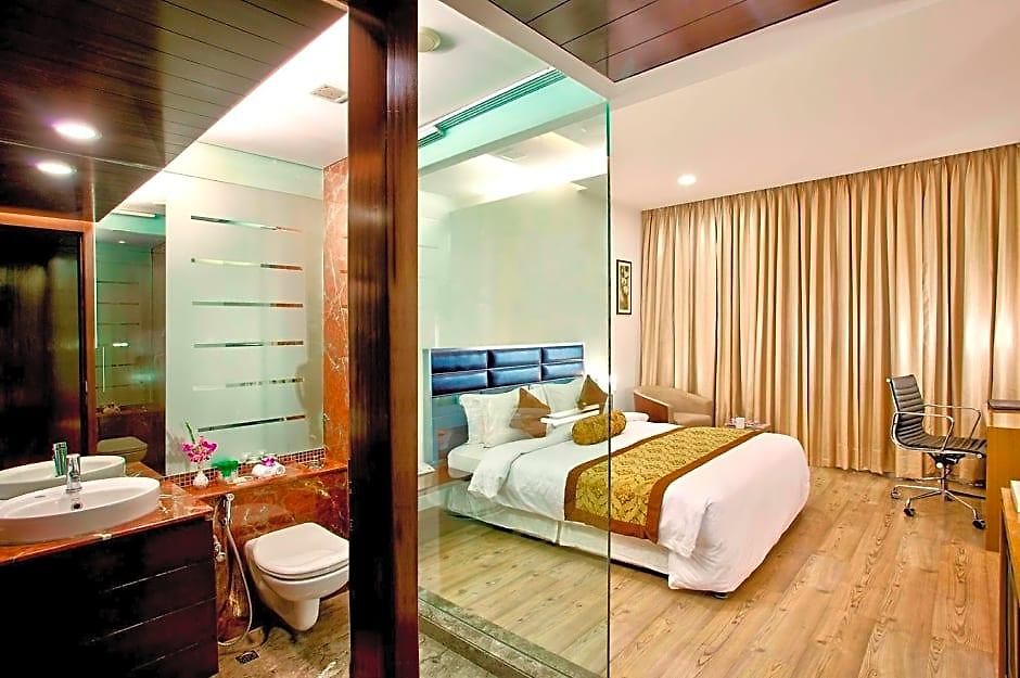 Ramada Powai & Convention Centre Hotel 5*