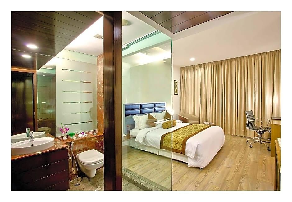 Ramada Powai & Convention Centre 5* Mumbai