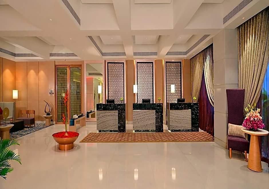 Radisson Goregaon Hotel 4*