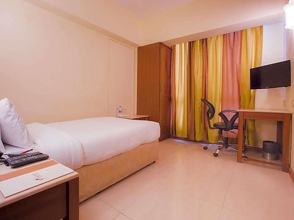 Airport International Hotel