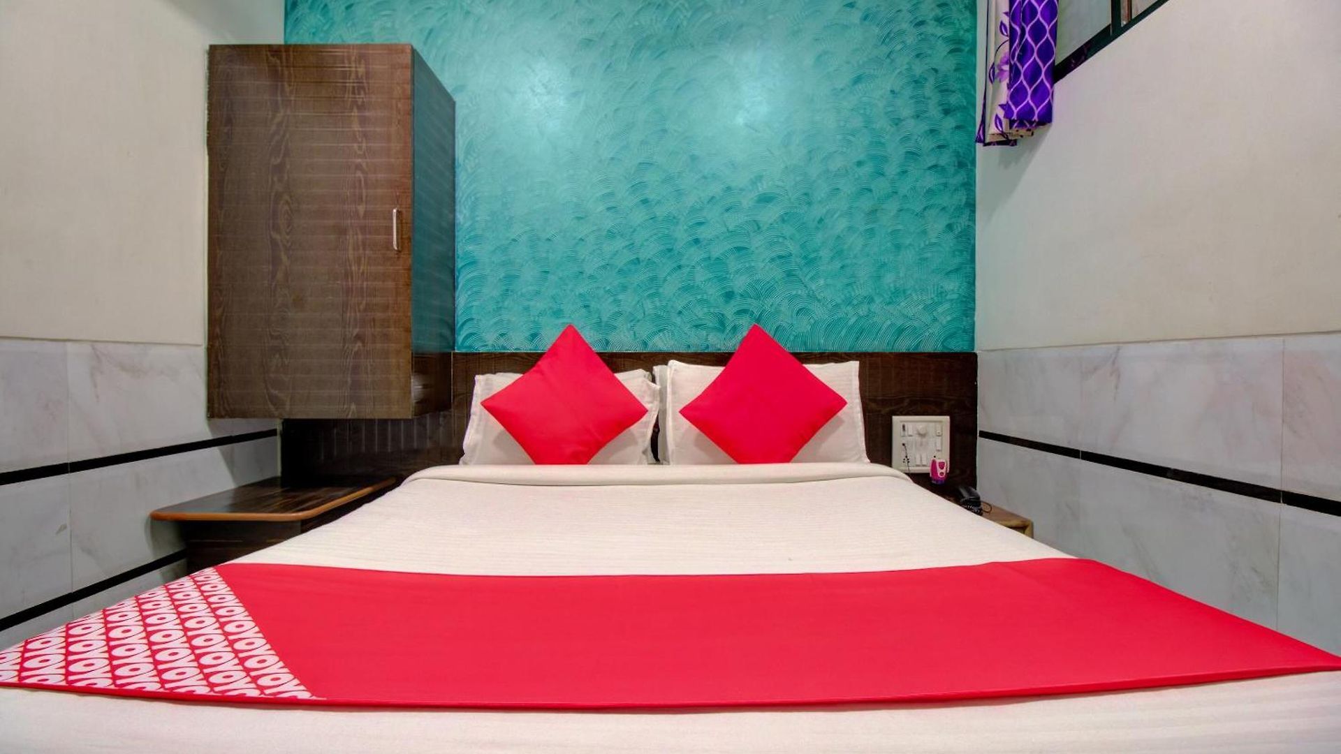 Hotel O Sion Residency