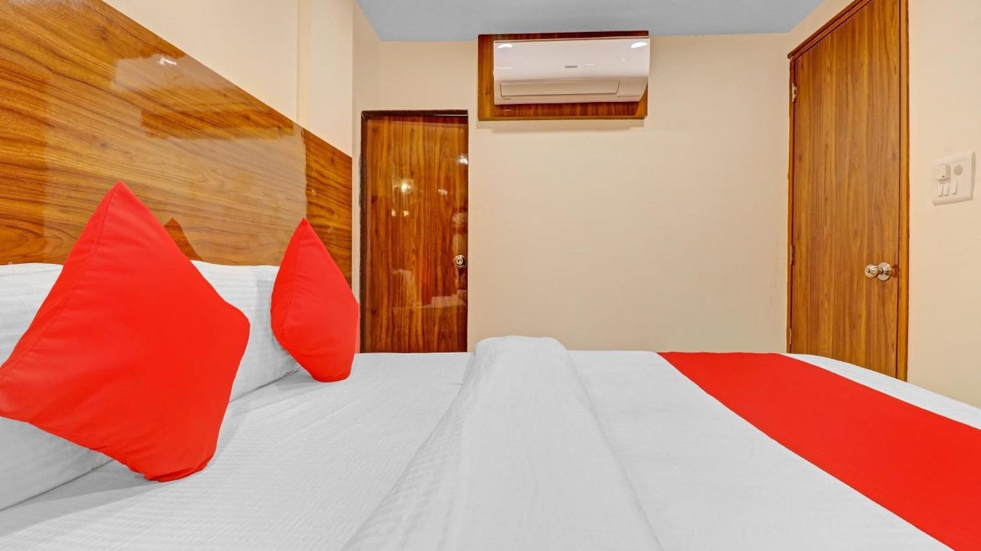 Hotel O Royal Park Mumbai