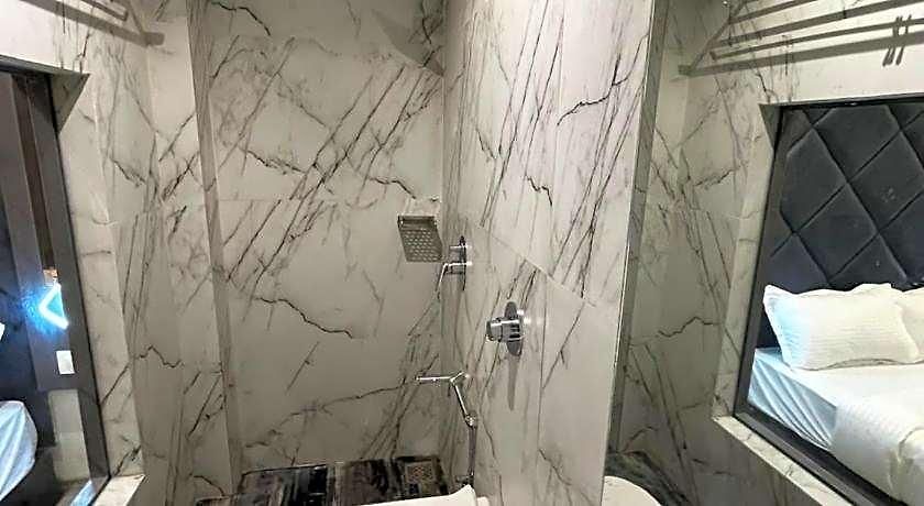 Classio Andheri - Near Dn Nagar Metro Station 3* Mumbai