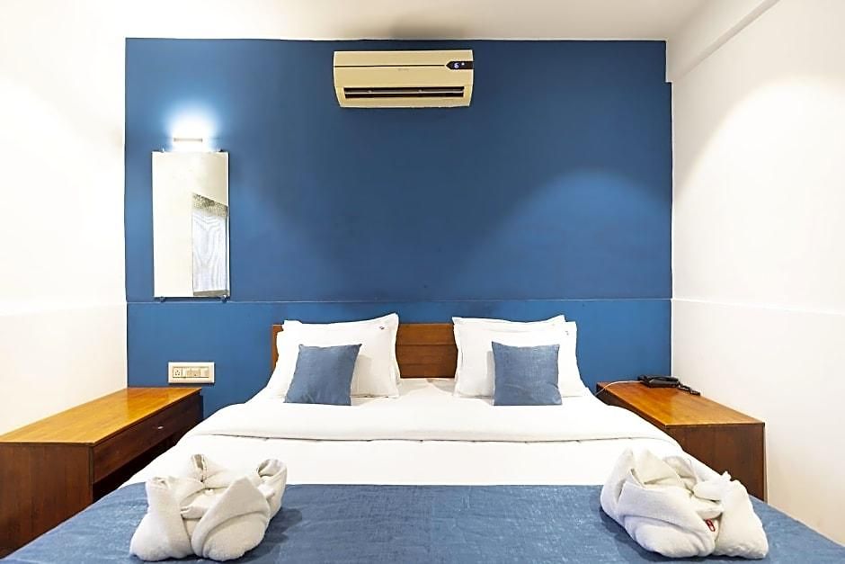 Q Deck - Parle Station And Near To Airport 3* Mumbai