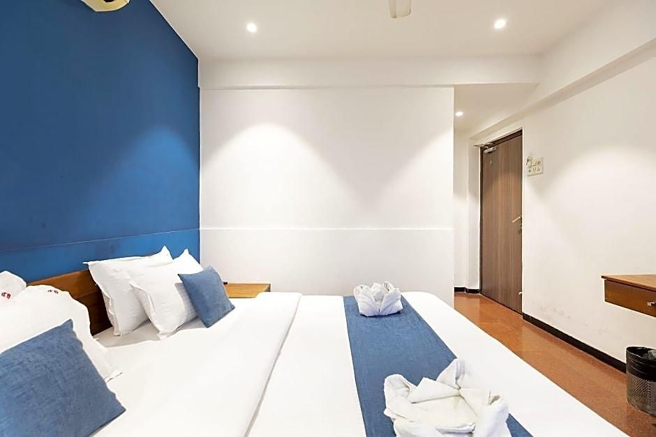 Q Deck - Parle Station And Near To Airport Hotel 3*