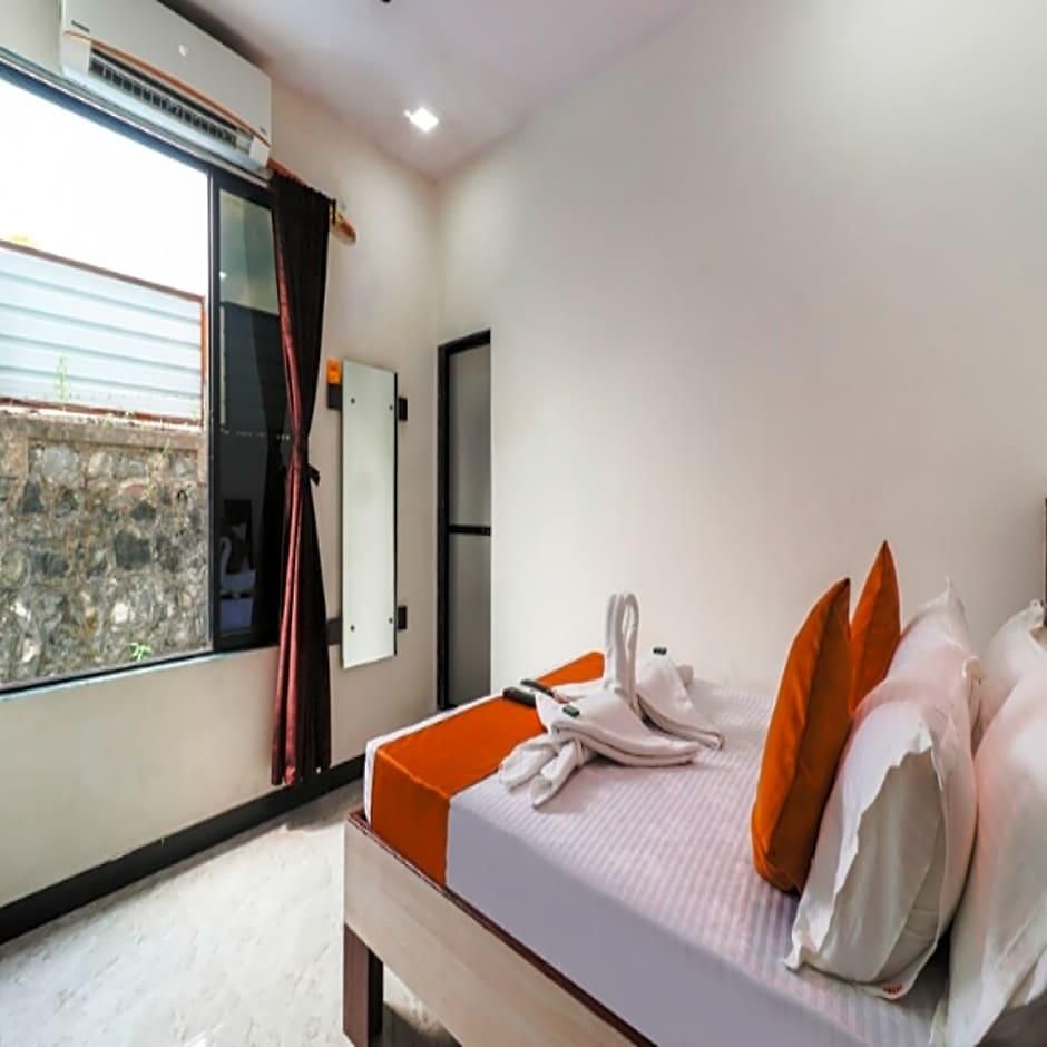 Sai Siddhi - Navi Hotel