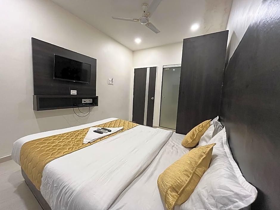 Hotel Windflower Regency - Near Kokilaben Hospital