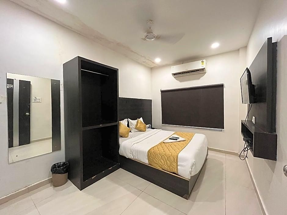 Hotel Windflower Regency - Near Kokilaben Hospital Mumbai
