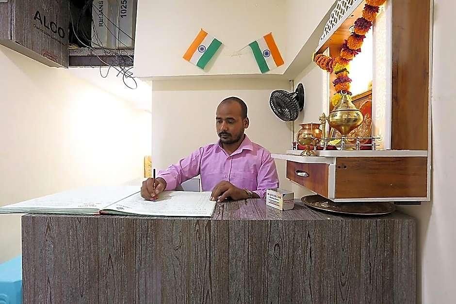 Hotel Priceless Exhibition Centre Goregaon West Mumbai