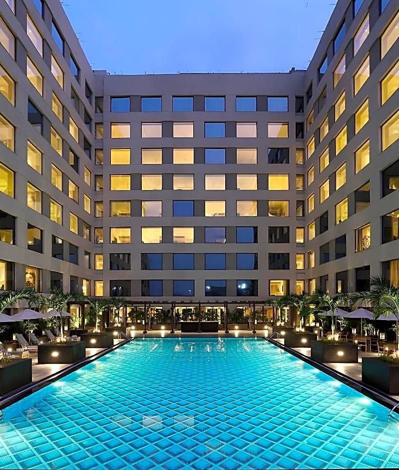 Aurika, International Airport - Luxury By Lemon Tree 5*