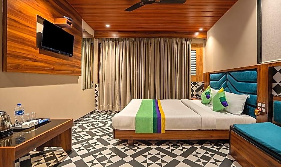 Treebo Andheri East 3*