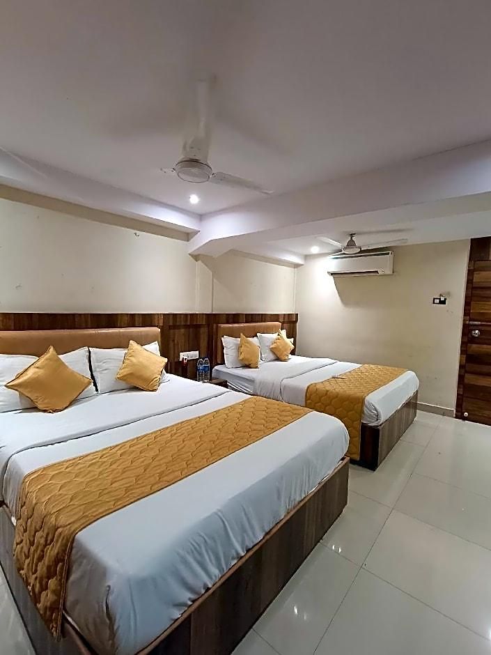 Rishi International - Grant Road Hotel Mumbai